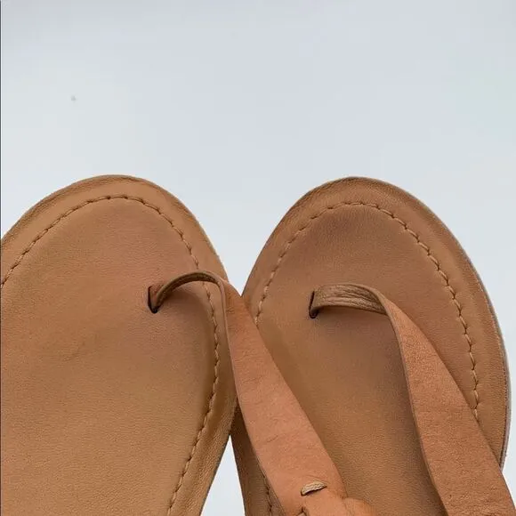 Frye *Rachael* ring T-strap Womans brown leather sandals NWOT size 8