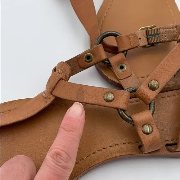 Frye *Rachael* ring T-strap Womans brown leather sandals NWOT size 8