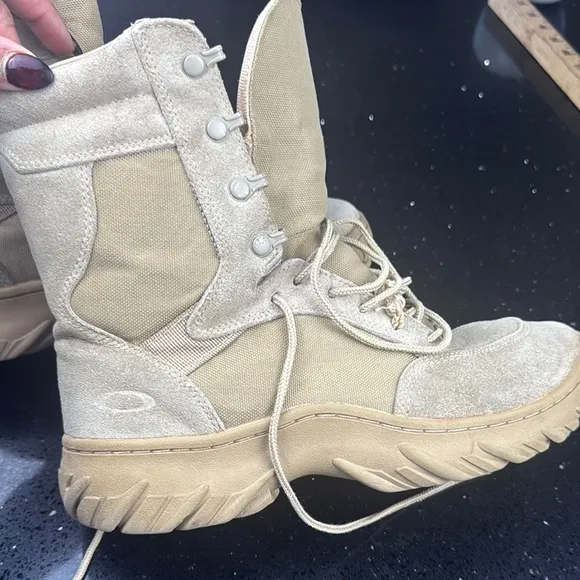 GENUINE USSF OAKLEY S.I. ASSAULT BOOTS !!!!!!! 8.0 US Tactical Boots