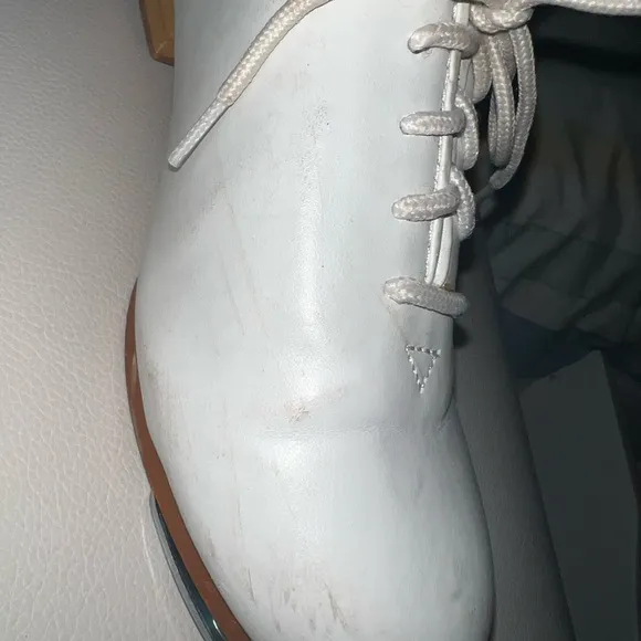 ✨Girls Clogging Shoes with SS Buck Taps✨