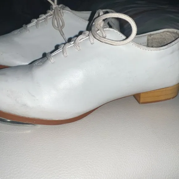 ✨Girls Clogging Shoes with SS Buck Taps✨