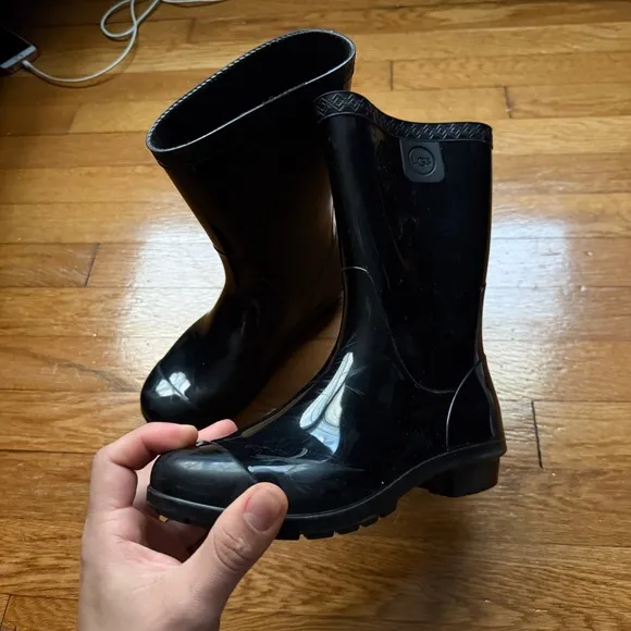 Girls Waterproof Ugg Boots