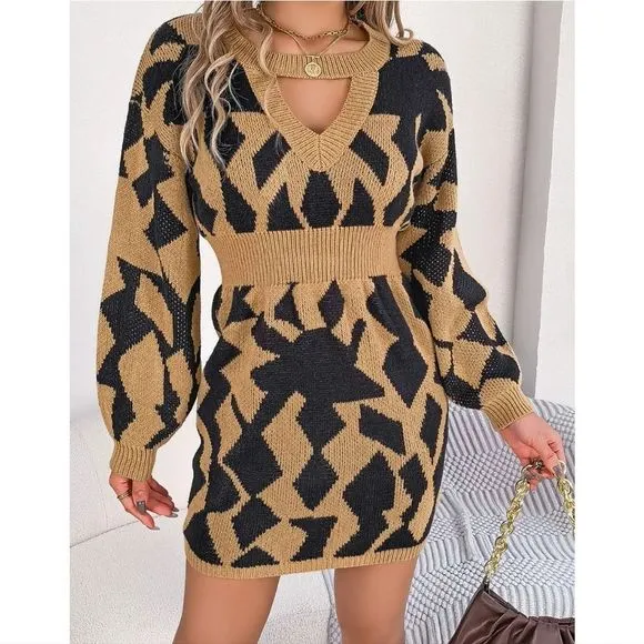 Green And Black Cutout Long Sleeve Sweater Dress