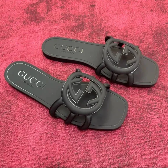 Gucci Black Iconic GG Slide Sandals