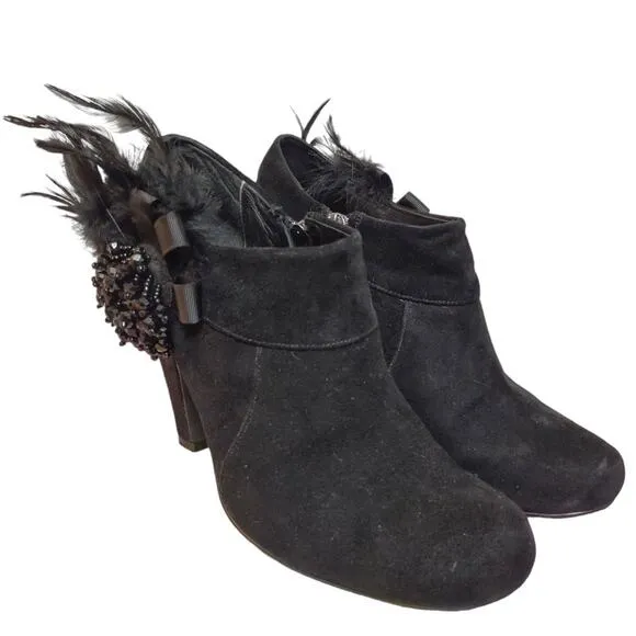 HADARI Black Suede Ankle Booties Size 9 Heeled Boots Embellished Feathers Heels