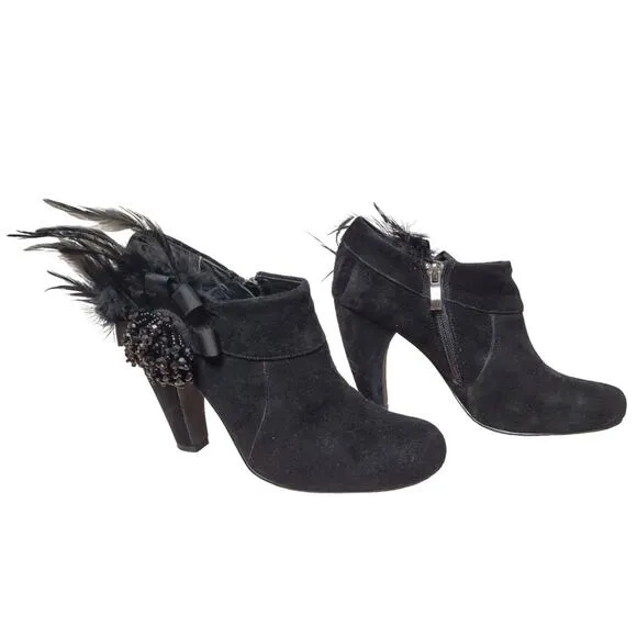 HADARI Black Suede Ankle Booties Size 9 Heeled Boots Embellished Feathers Heels