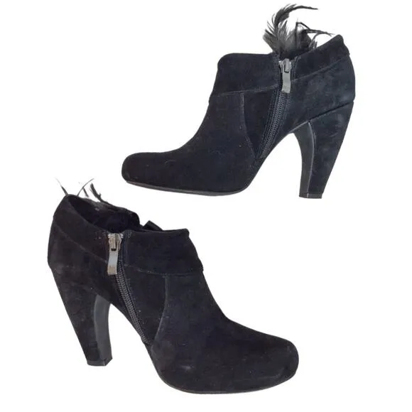 HADARI Black Suede Ankle Booties Size 9 Heeled Boots Embellished Feathers Heels