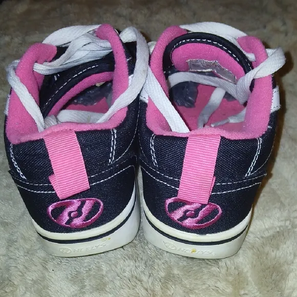 Heelys Kids Shoes - Black and Pink