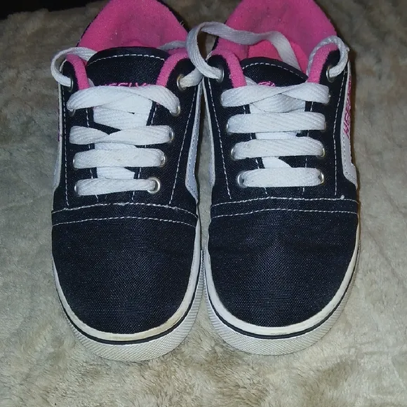 Heelys Kids Shoes - Black and Pink