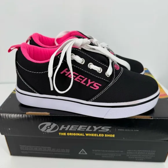 Heelys Pro 20 Skate Shoe Size 4 Youth/5 Women’s Black Pink Removable Wheels