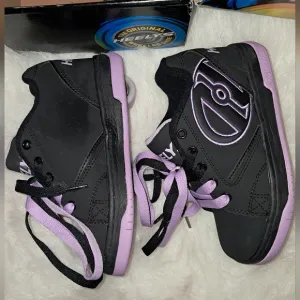 Heelys Rare Color!! Black and Purple