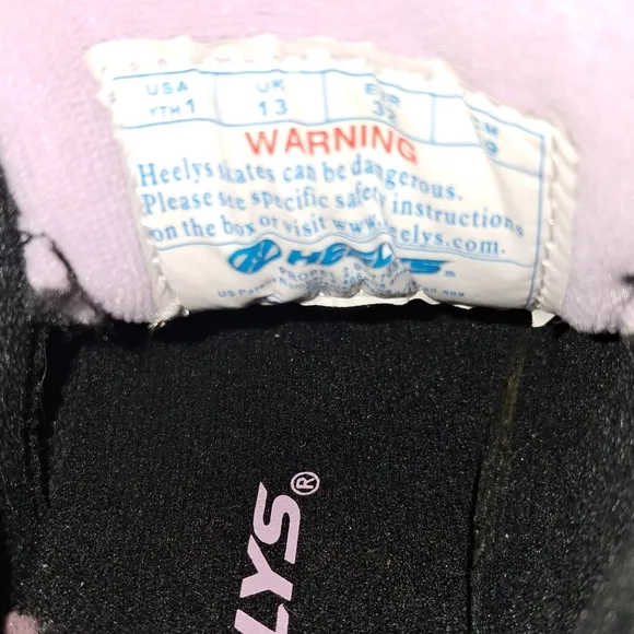 Heelys Rare Color!! Black and Purple