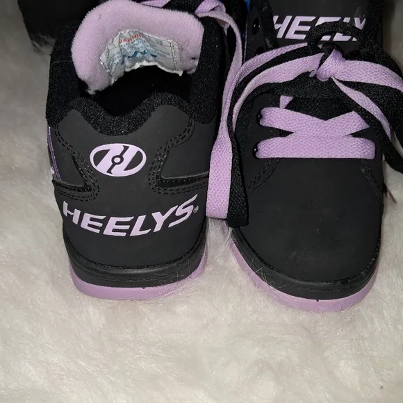 Heelys Rare Color!! Black and Purple