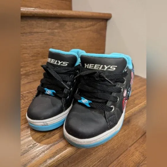 Heelys  Sz 1 Skate Shoes black &amp; teal with embroidery