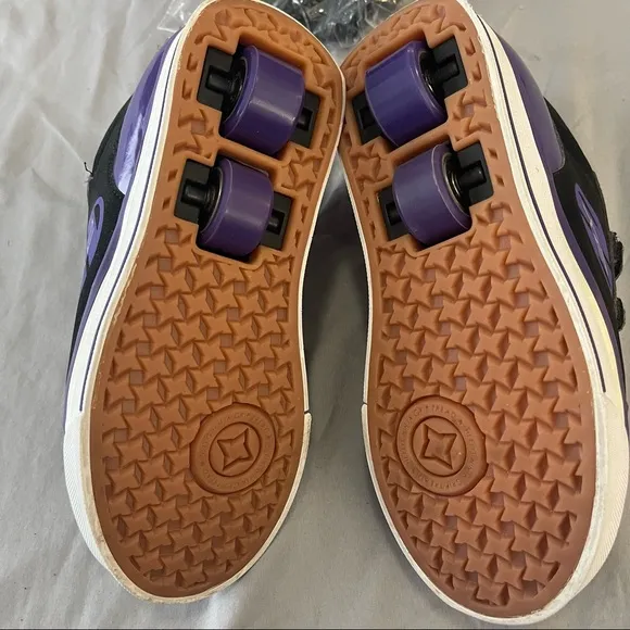 Heelys Youth kids Sparkler Style # 7741 black/purple/white Size-Youth 2