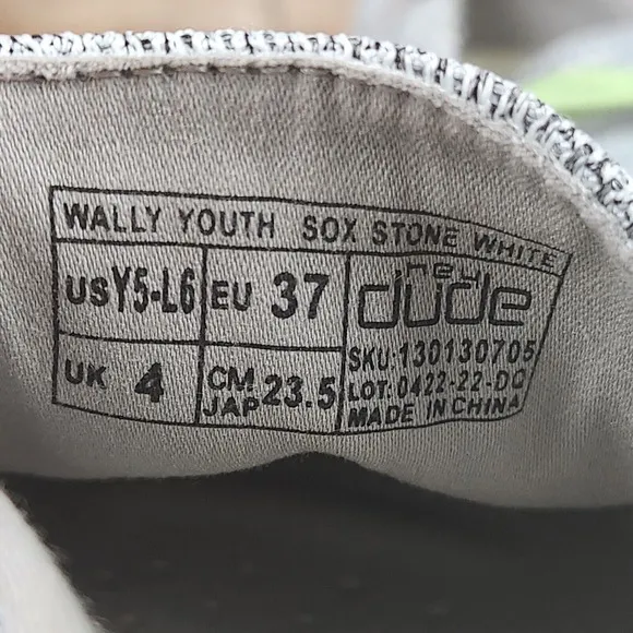 Hey Dude Wally Sox Women's Size 6 Stone White Slip On Casual Comfort Flat Shoes