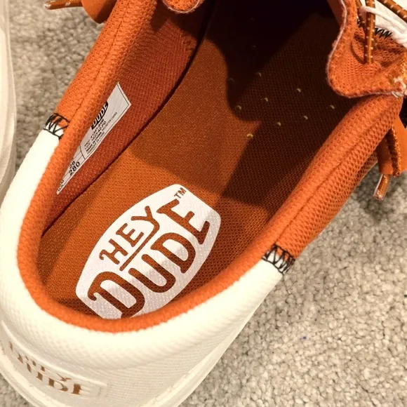 HEY DUDE WALLY Texas Longhorns  Comfort Shoes Burnt Orange Mens 10