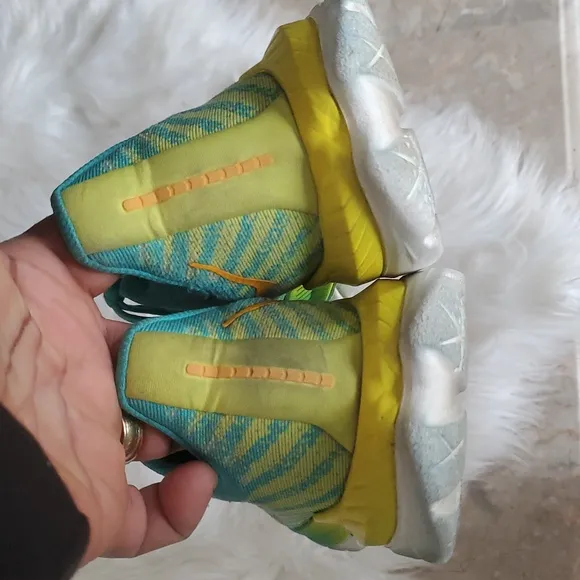 Hoka  One One women's  Running Shoes  Sneakers - Teal and Yellow