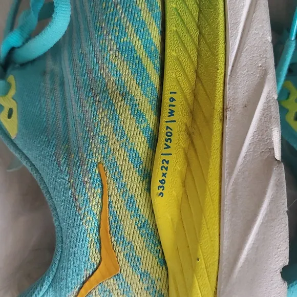 Hoka  One One women's  Running Shoes  Sneakers - Teal and Yellow