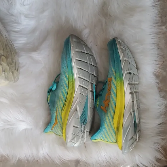 Hoka  One One women's  Running Shoes  Sneakers - Teal and Yellow