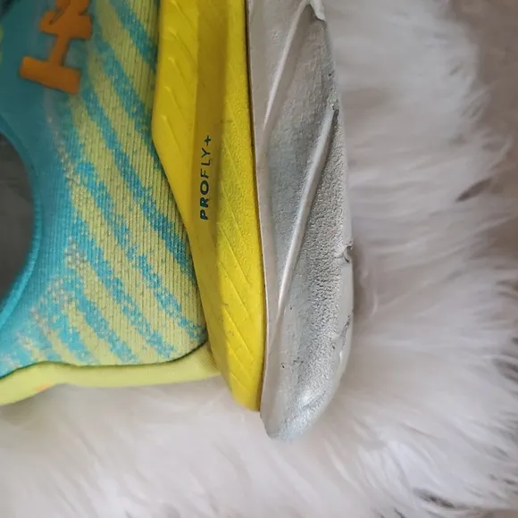 Hoka  One One women's  Running Shoes  Sneakers - Teal and Yellow