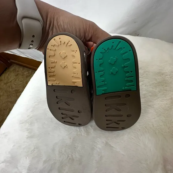 Ikiki Brown Monkey Face Sandals with Strap