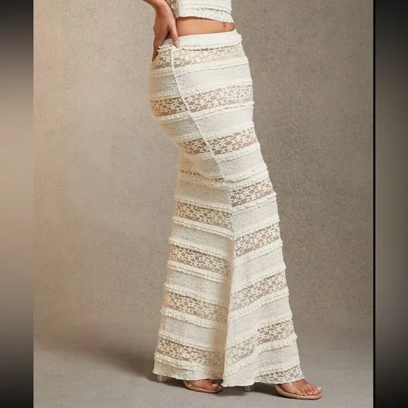 Ivory off white crochet embroidered lace stretchy fitted maxi skirt