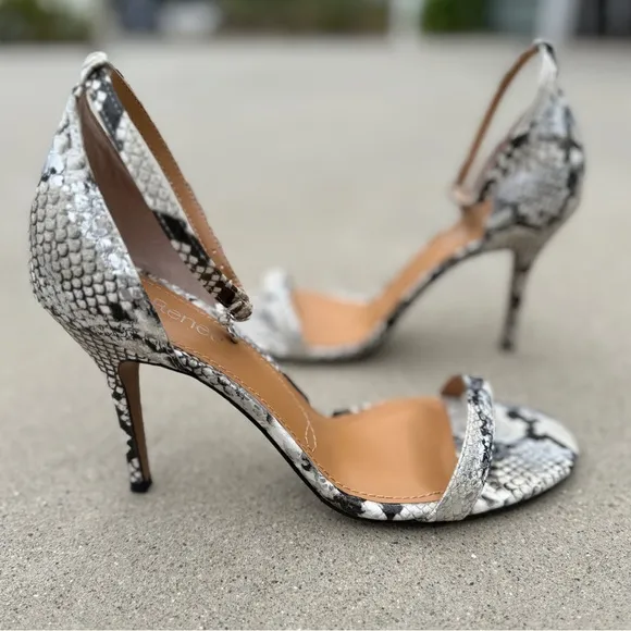 J. RENEE strappy heels white leather Vegan snakeskin print sandals stilettos 13