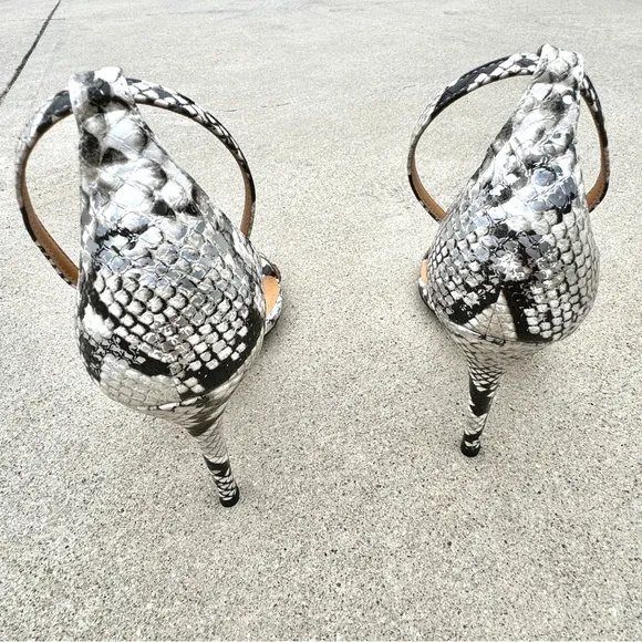 J. RENEE strappy heels white leather Vegan snakeskin print sandals stilettos 13