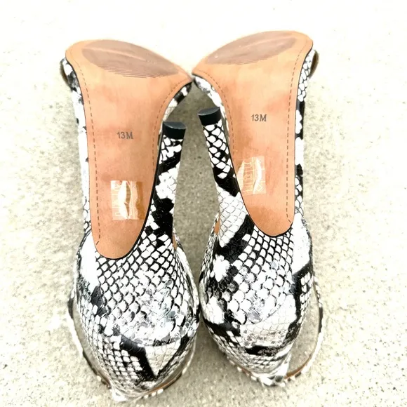 J. RENEE strappy heels white leather Vegan snakeskin print sandals stilettos 13