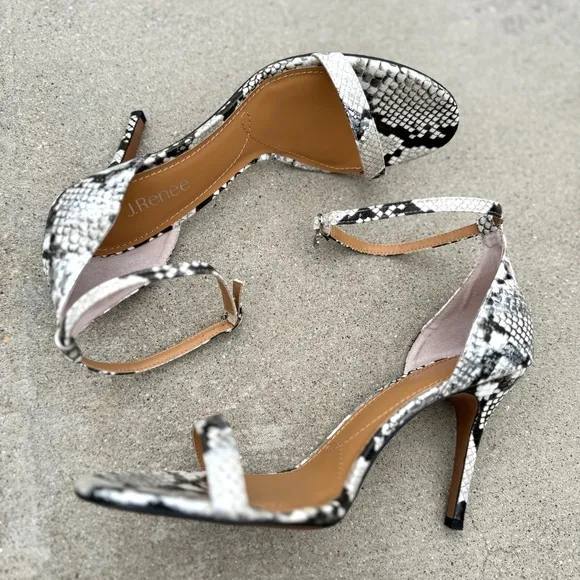 J. RENEE strappy heels white leather Vegan snakeskin print sandals stilettos 13
