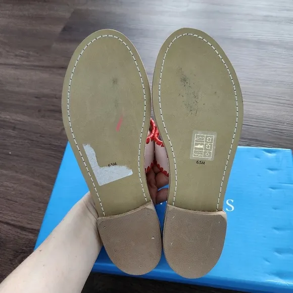 Jack Rogers Love Embroidered Leather Sandals 6.5 Valentine's Day Vacation Summer
