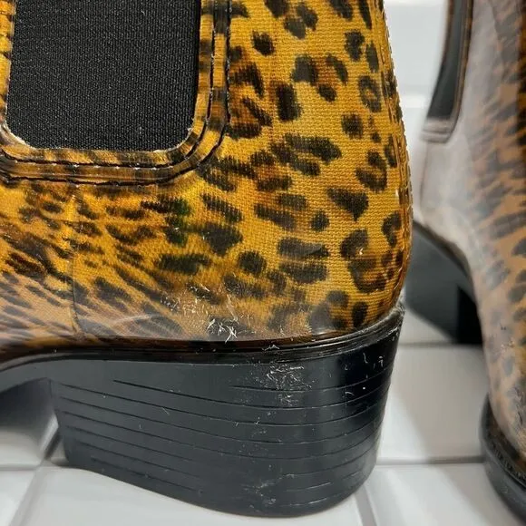 Jeffrey Campbell Rain Boots Leopard Cheetah Print Rubber Chelsea Boots Size 7