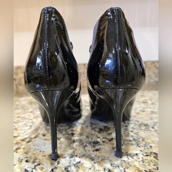 Jimmy Choo Black Gray Brady Ankle Boots Pointy Toe 39 Zippered Booties.