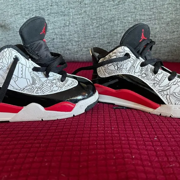 Jordan Dub Zero Kids Shoes - Black and Red