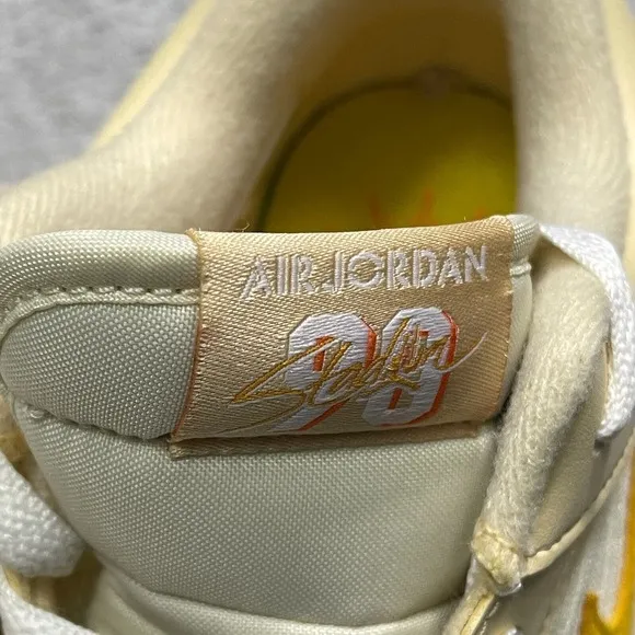 Jordan Stadium 90 Sunshine Womens Pale Vanilla Yellow Ochre Size 8.5