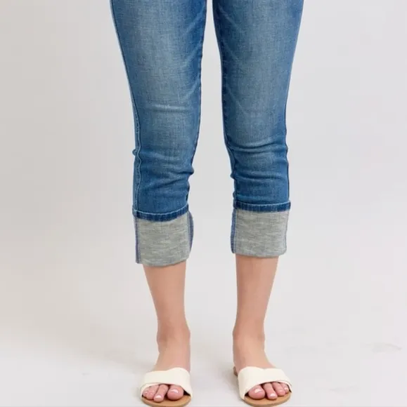 Judy Blue High-Rise Cuffed Capri Length Pants Slim Fit Skinny Leg Denim Jeans