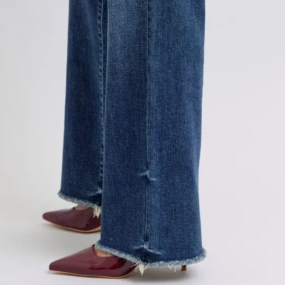 Judy Blue Mid-Rise Straight Leg Boyfriend Relaxed Jeans Raw Hem Denim Pants