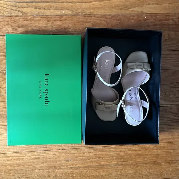 Kate Spade Bowdie Tan Sandals with Slingback Design