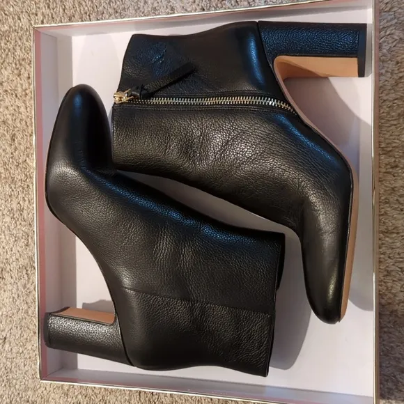 Kate Spade Leather Black Heeled Boots with Stylish Design, Size 9, Worn 1x