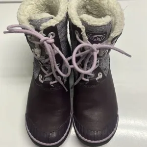 Keen Girl’s Waterproof Rubber Sherpa Lined Heather Purple Lace Up Boots Size 3