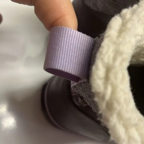 Keen Girl’s Waterproof Rubber Sherpa Lined Heather Purple Lace Up Boots Size 3