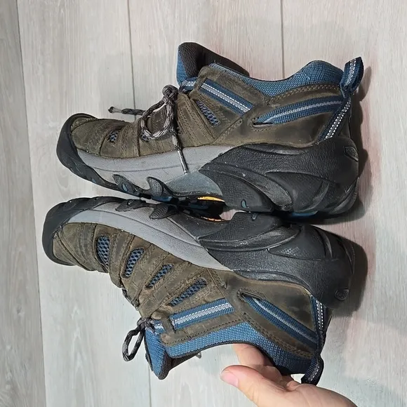 Keen Mens Leather Outdoor Hiking Sneakers shoes sz 10.5
