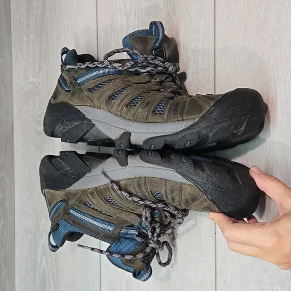 Keen Mens Leather Outdoor Hiking Sneakers shoes sz 10.5
