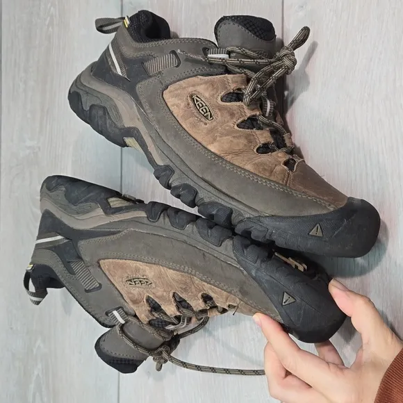 Keen Mens Leather Outdoor Hiking Sneakers shoes sz 11.5