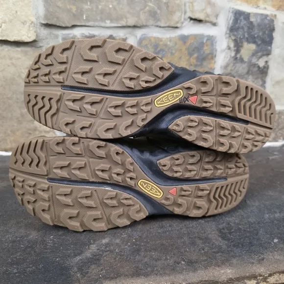 Keen NXIS Waterproof Hiking Boots