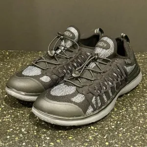 Keen Uneek Exo Sneaker/Casual Shoes. Black/Steel Gray. Size 9.