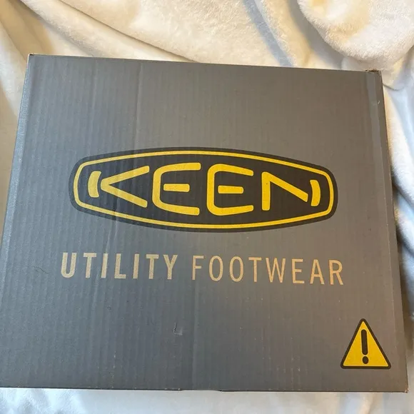 Keen Women’s Brown Lace Up Boots with Durable Leather size 11 M