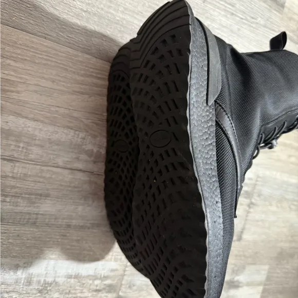 Kenneth Cole Black Ankle-High Boots outdoor workout wear