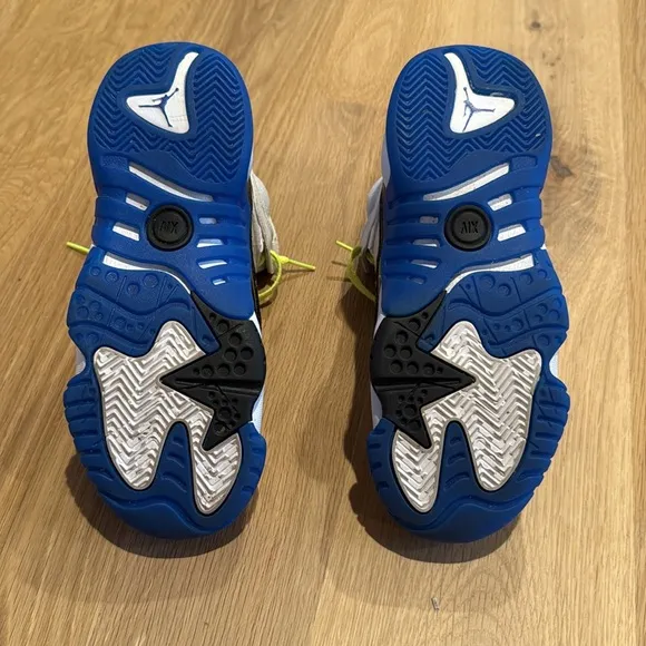 Kids' Jordan Sneakers XlV - White, Black, Blue
